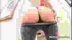 hot ass in leggins