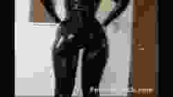 Latex Girl mit fettem Arsch